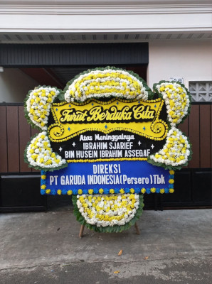 Papan Bunga Duka di Bolo